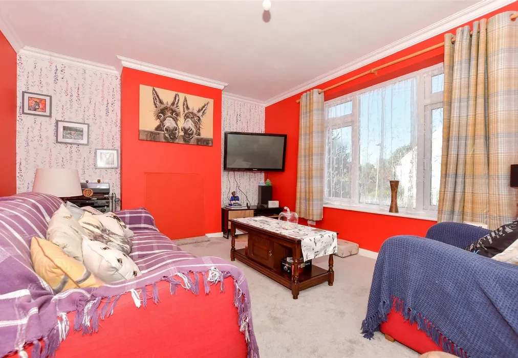 Lounge - Mayers Road, Walmer, Deal, Kent - Wards of Kent