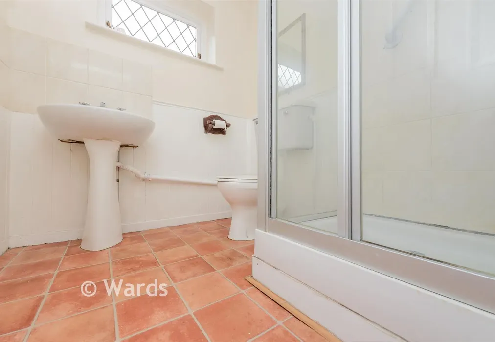 Shower Room - Station Road, Greenhithe, Kent - Wards of Kent