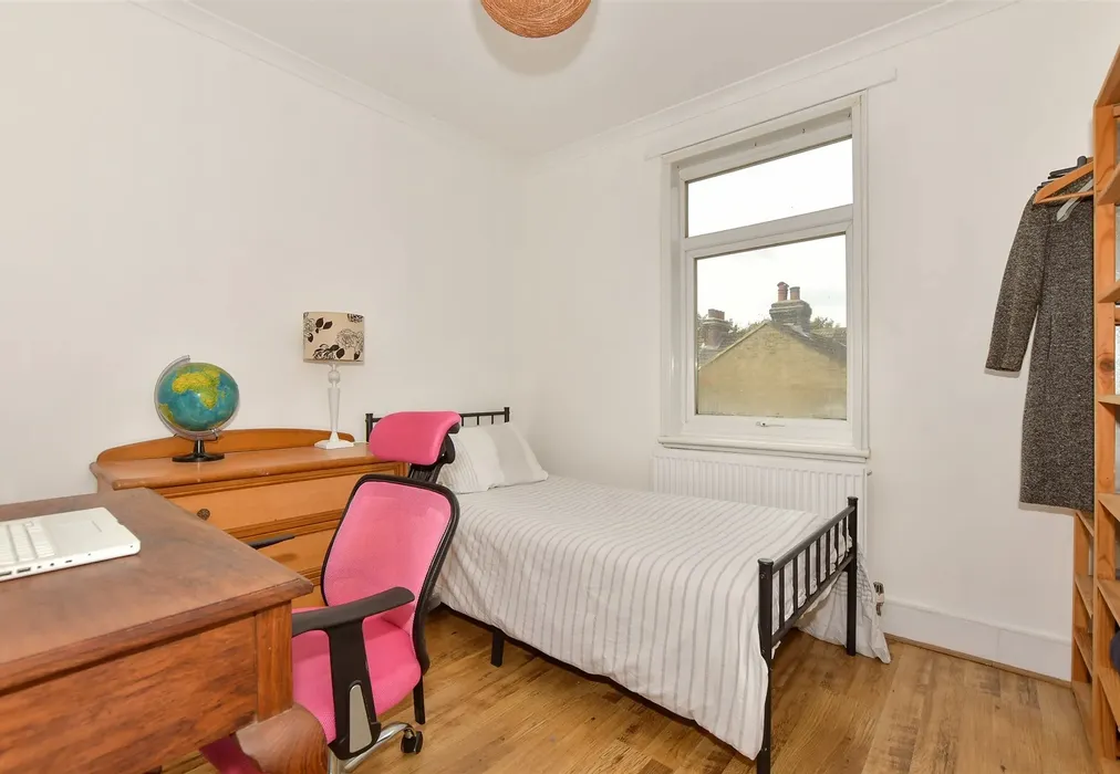 Bedroom 3 - Beaconsfield Avenue, Dover, Kent - Wards of Kent