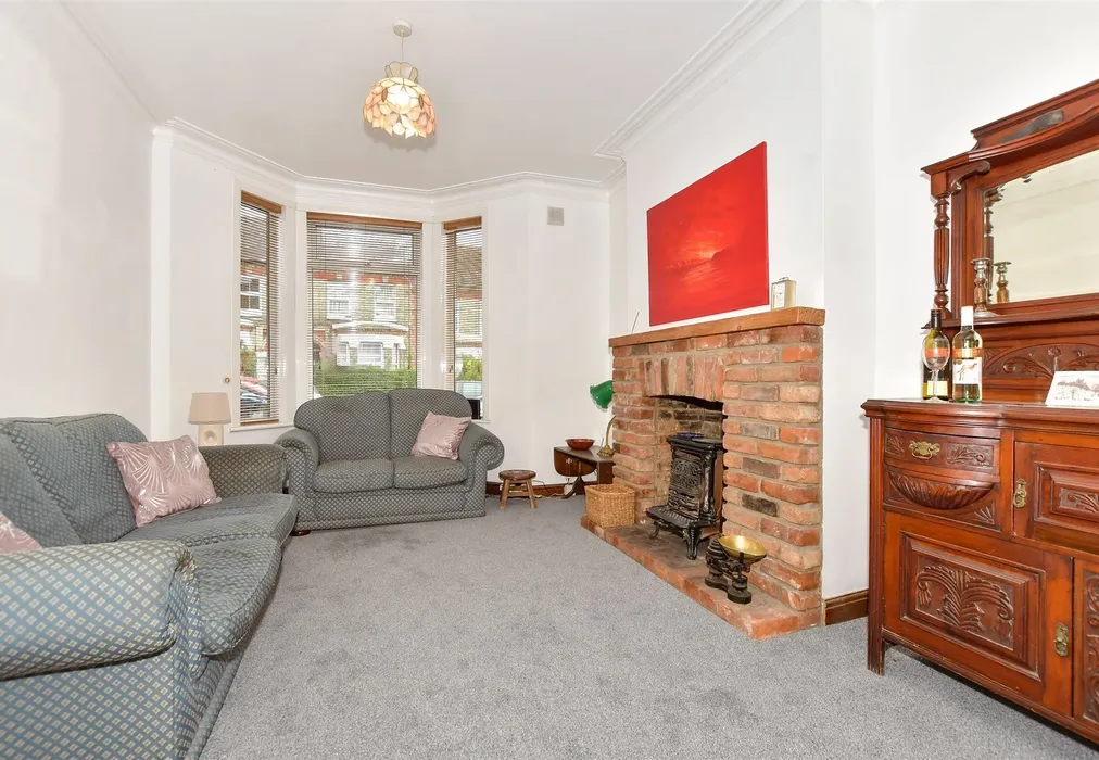 Sitting Area - Beaconsfield Avenue, Dover, Kent - Wards of Kent