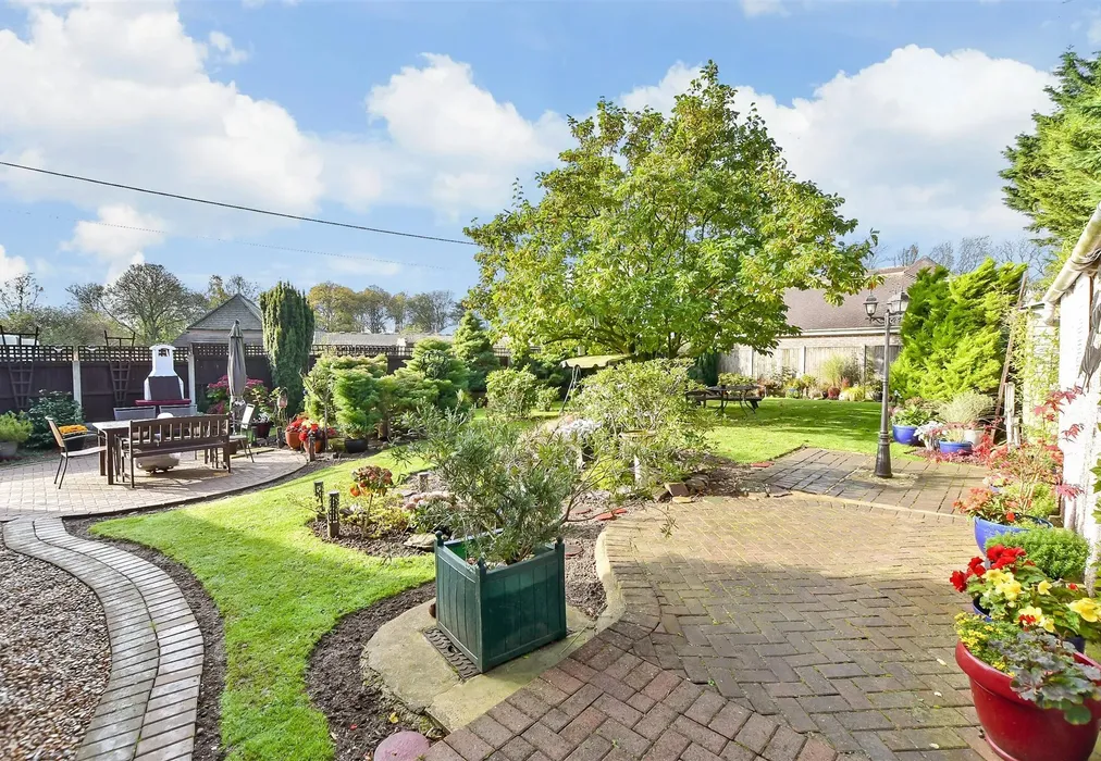 Rear Garden - Dover Road, Guston, Dover, Kent - Wards of Kent