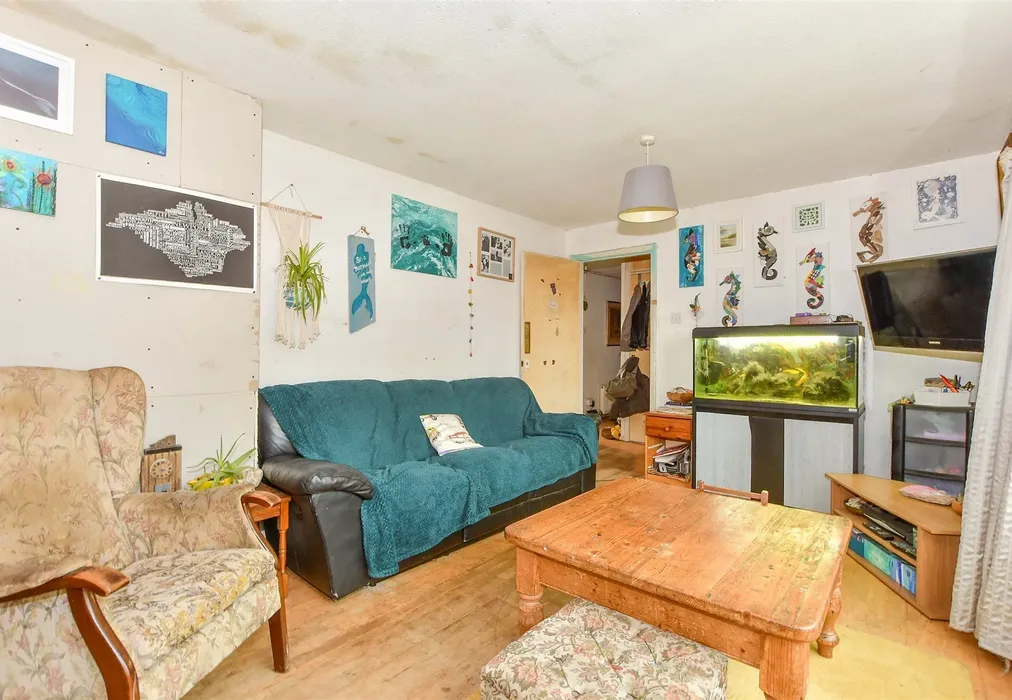 Lounge - Beach House Lane, Bembridge, Isle of Wight - Wards of Kent