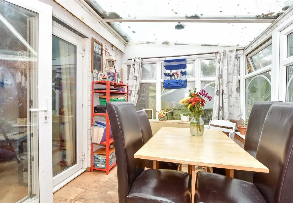 Conservatory - Beach House Lane, Bembridge, Isle of Wight - Wards of Kent