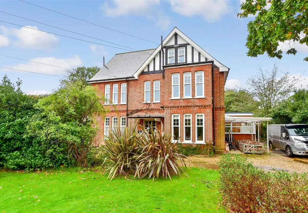 External (Brochure) - Beach House Lane, Bembridge, Isle of Wight - Wards of Kent