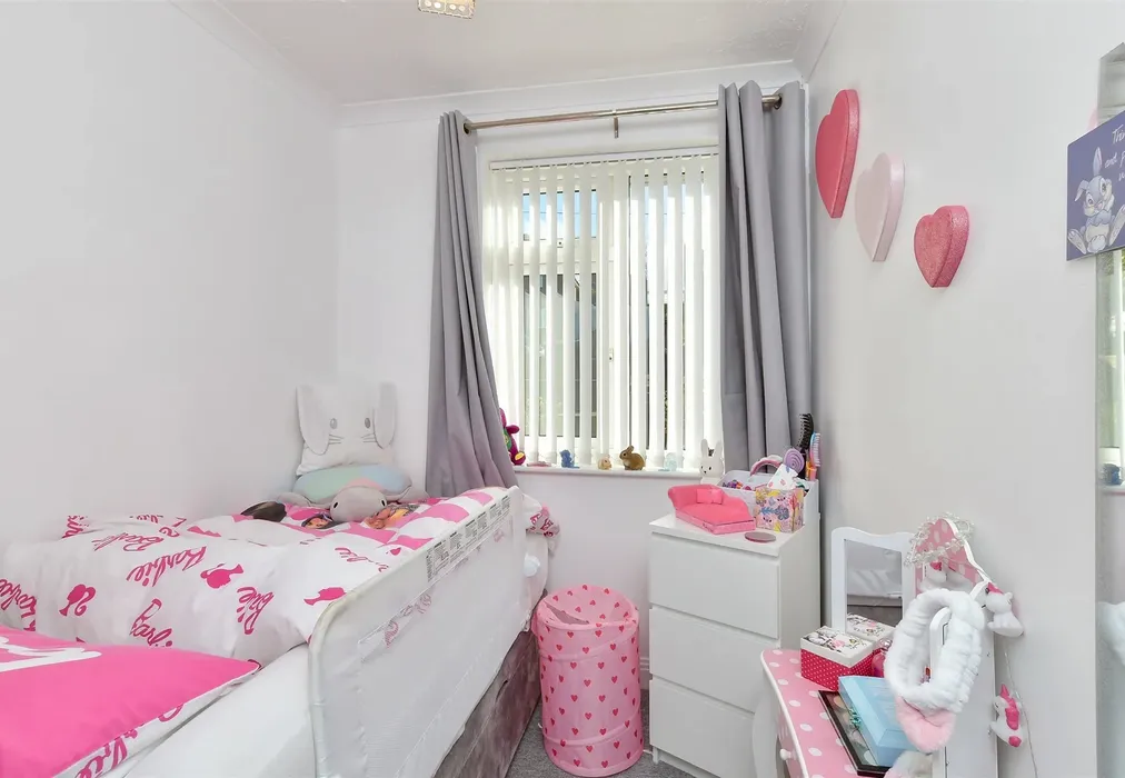 Bedroom 3 - Rotherfield Crescent, Hollingbury, Brighton, East Sussex - Wards of Kent