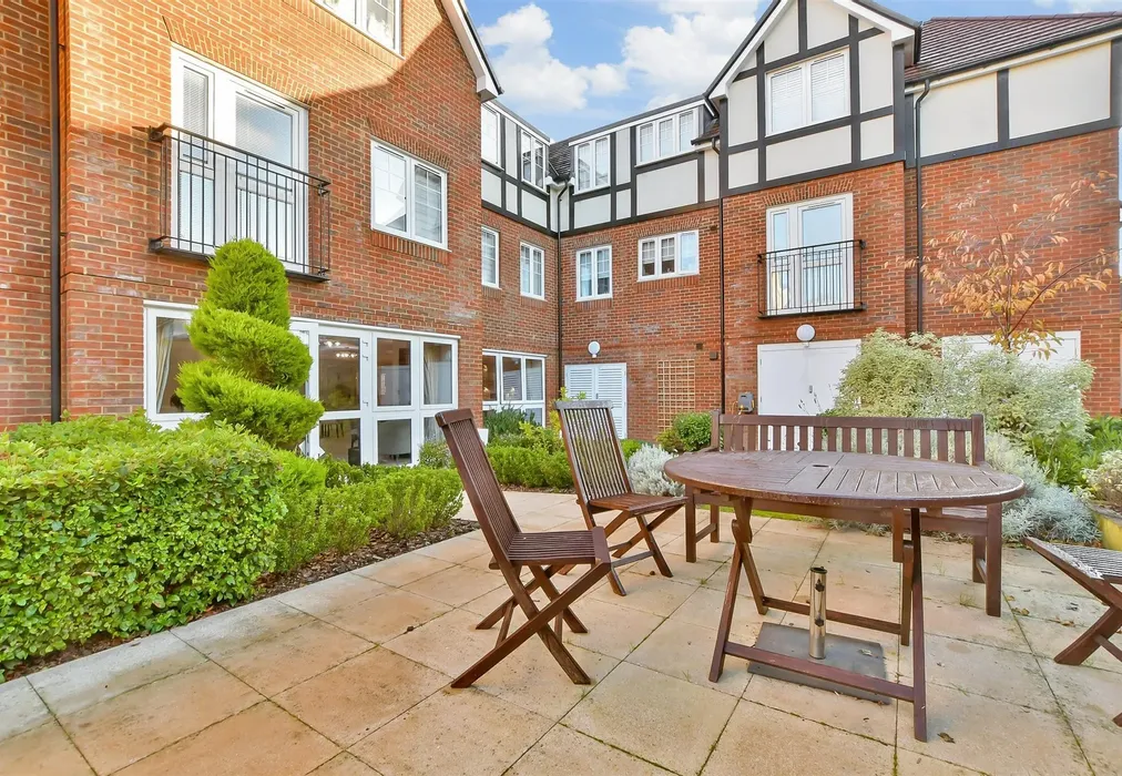 Communal Gardens - Cheam Road, Sutton, Surrey - Wards of Kent