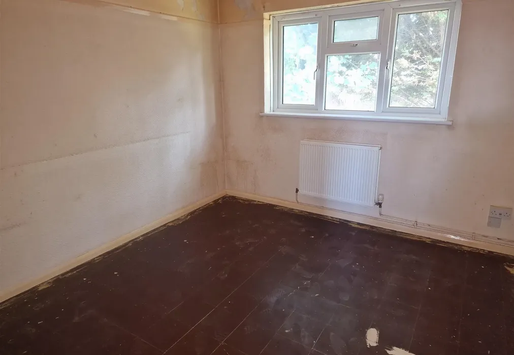 Bedroom - Wharfedale Road, Margate, Kent - Wards of Kent