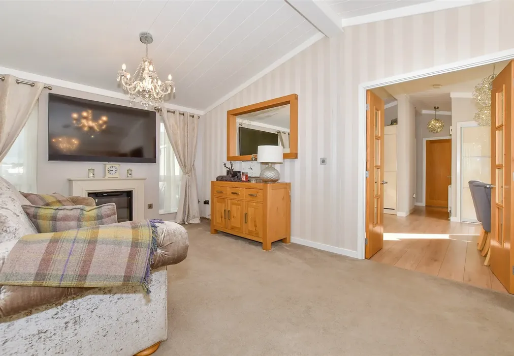 Lounge - Peninsula Crescent, Hoo, Rochester, Kent - Wards of Kent