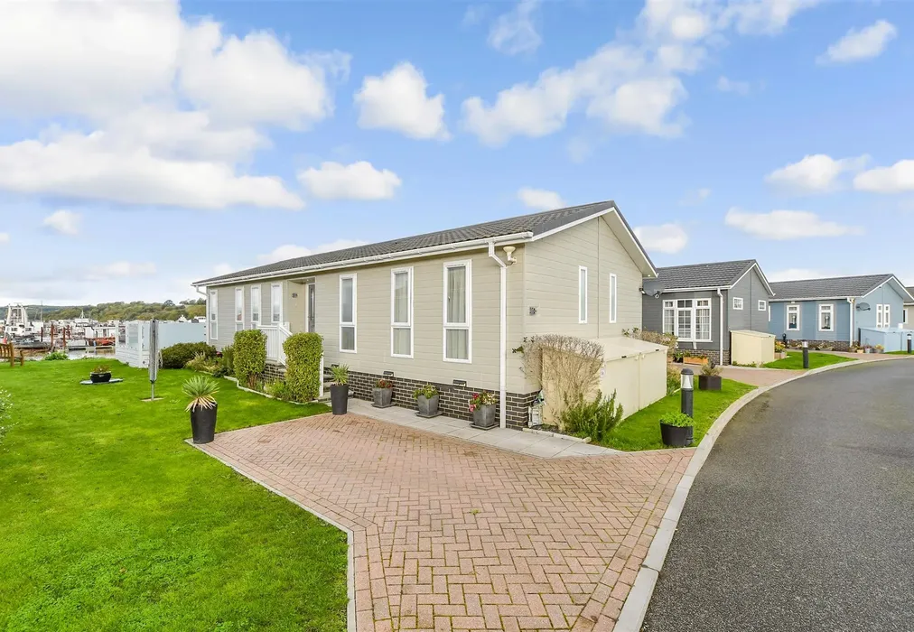 Front Web - Peninsula Crescent, Hoo, Rochester, Kent - Wards of Kent