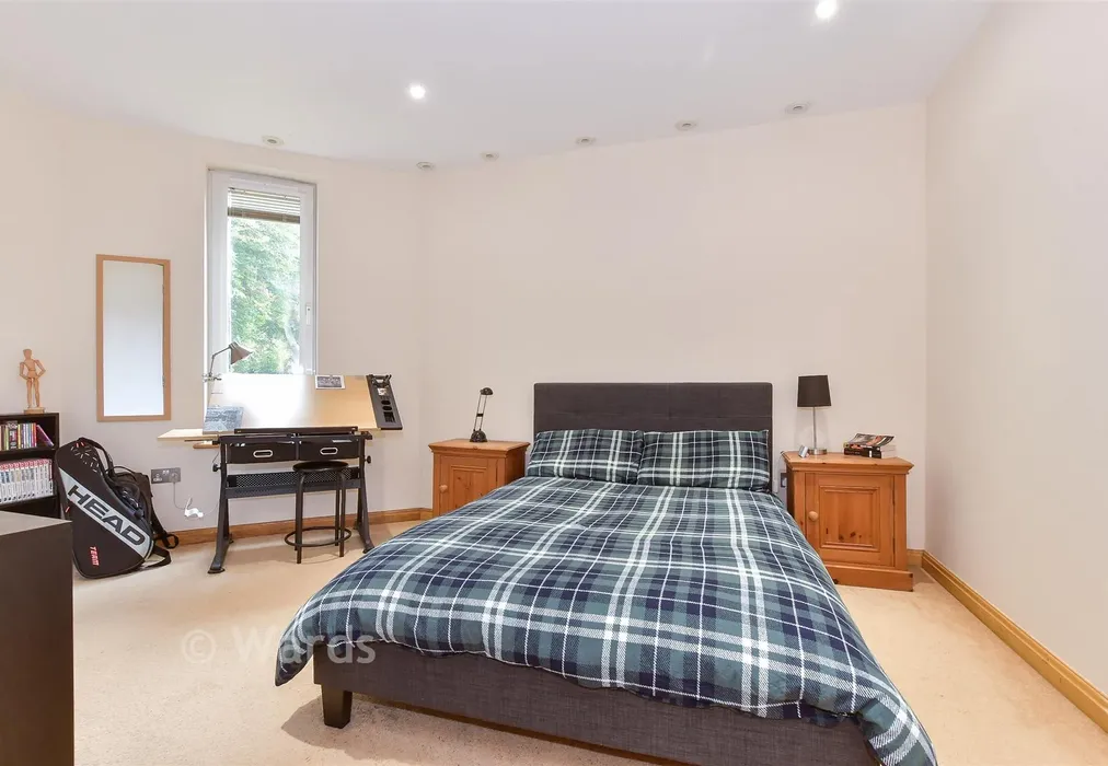 Bedroom 2 - New Dover Road, Canterbury, Kent - Wards of Kent