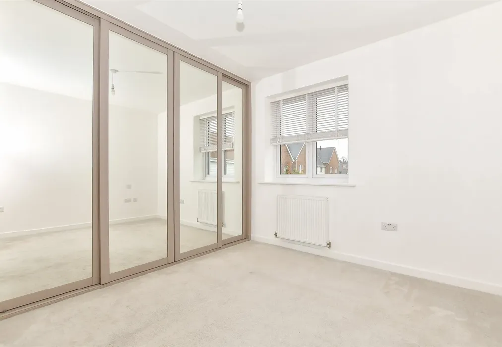 Bedroom 1 - Twelve Acres Road, Holborough Lakes, Snodland, Kent - Wards of Kent