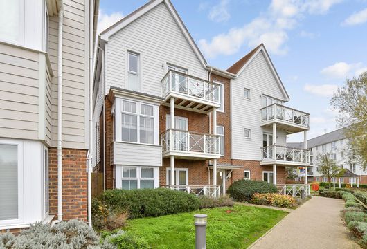 Twelve Acres Road, Holborough Lakes, Snodland, Kent - Wards of Kent