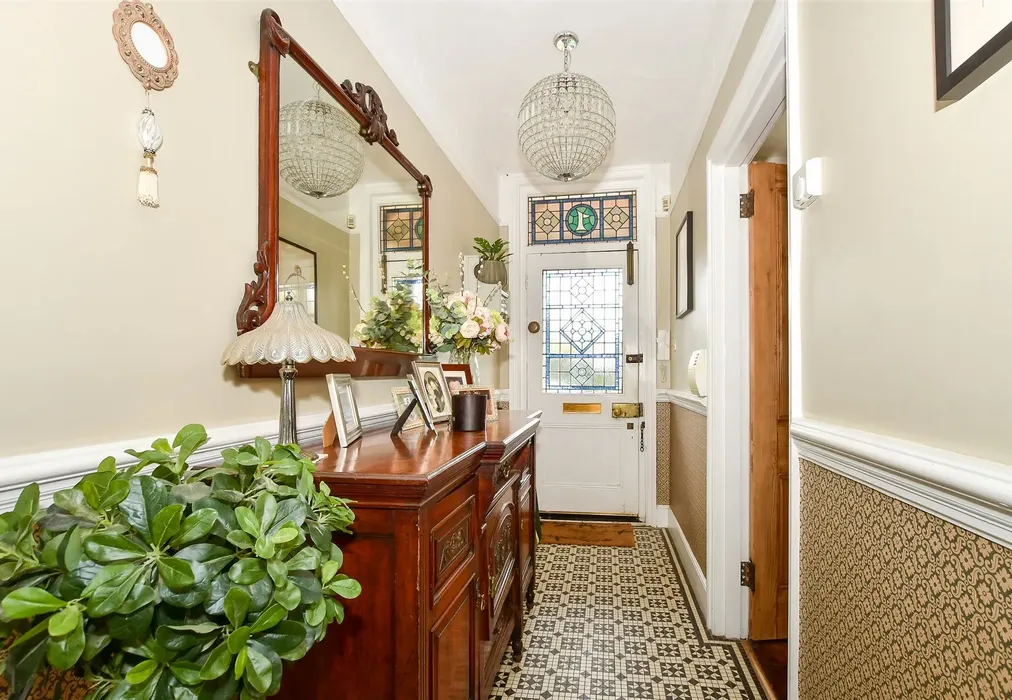 Hallway - London Road, Pyecombe, East Sussex - Wards of Kent