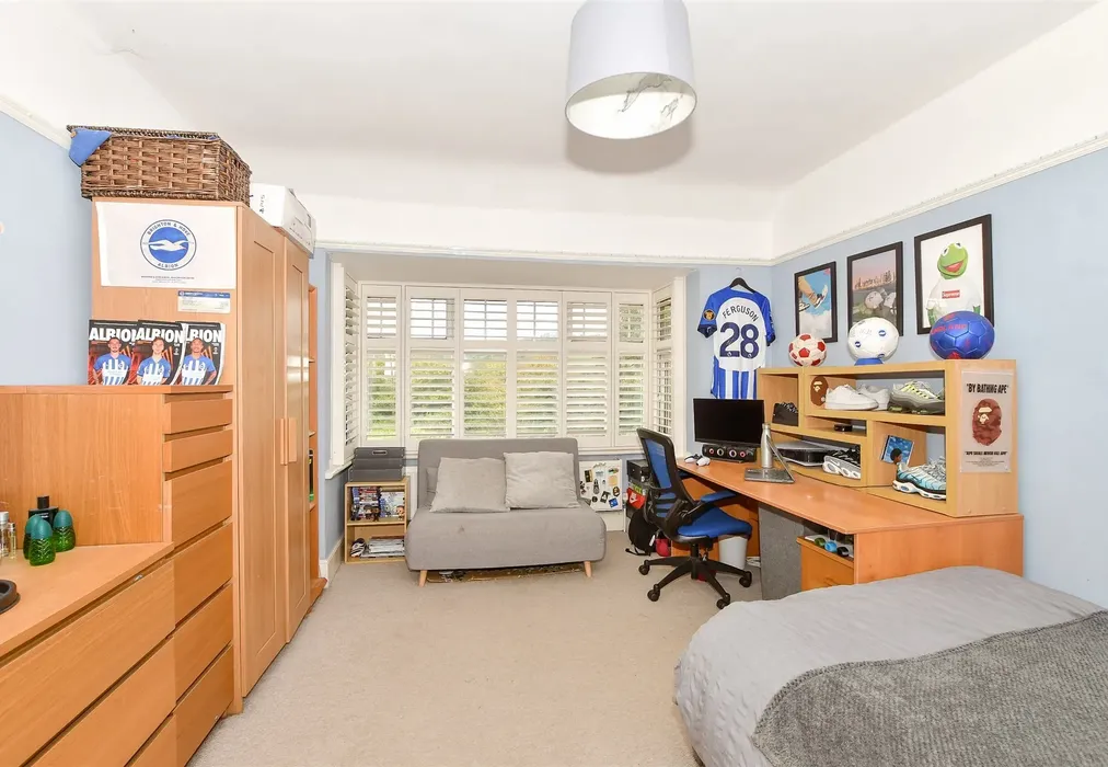Bedroom 2 - London Road, Pyecombe, East Sussex - Wards of Kent