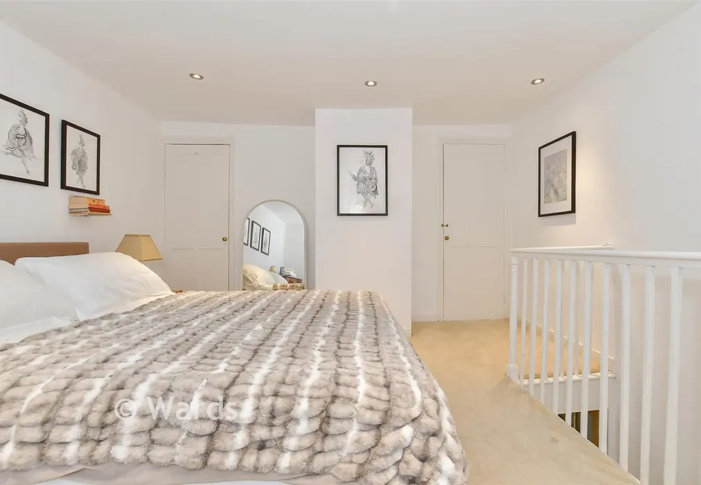 Bedroom 1 - Nelson Street, Deal, Kent - Wards of Kent