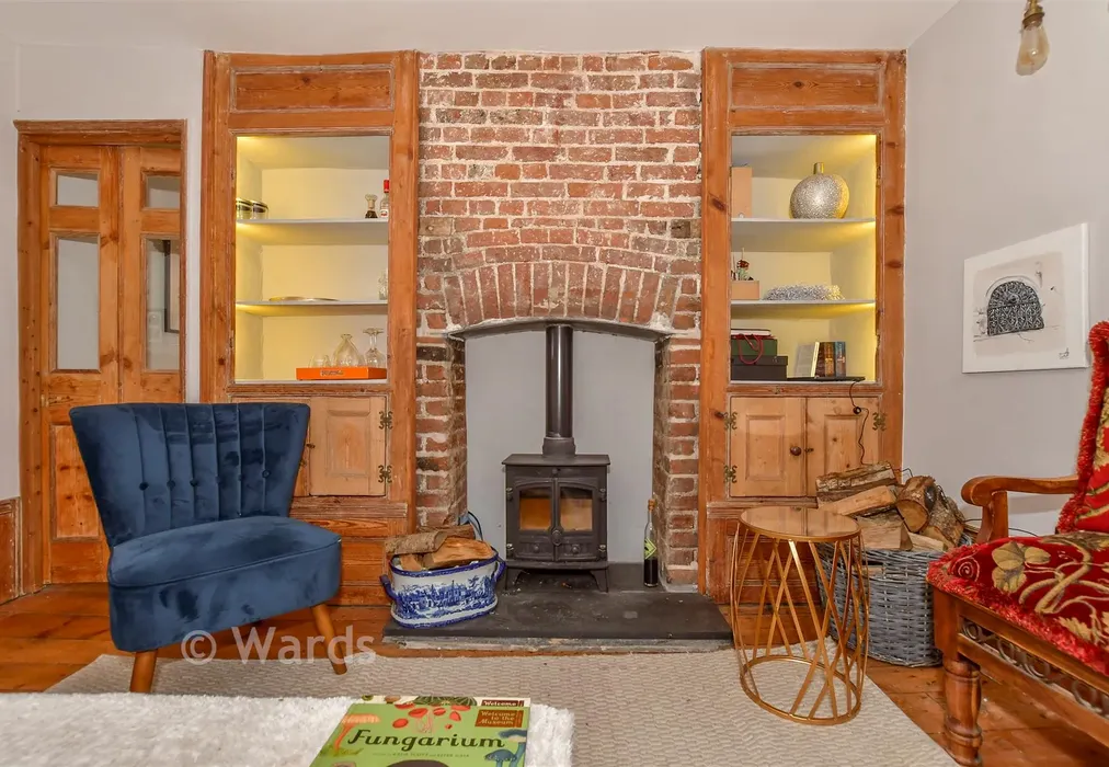 Lounge - Nelson Street, Deal, Kent - Wards of Kent