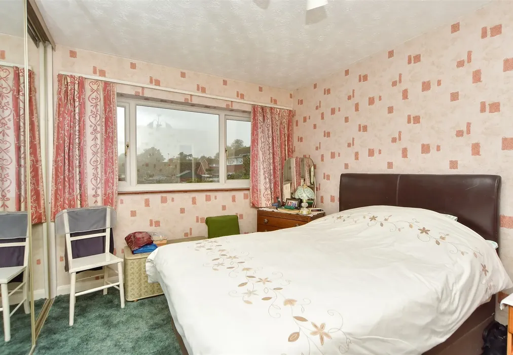 Bedroom 1 - Gadby Road, Sittingbourne, Kent - Wards of Kent