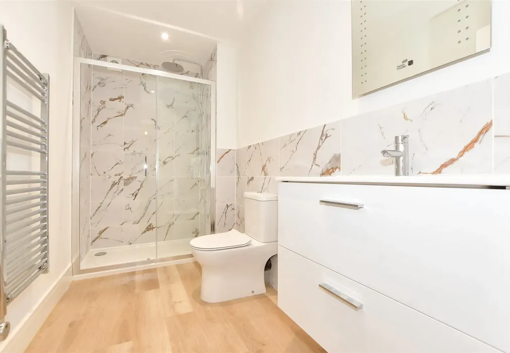 Shower Room - The Heights, Station Road, Dover, Kent - Wards of Kent