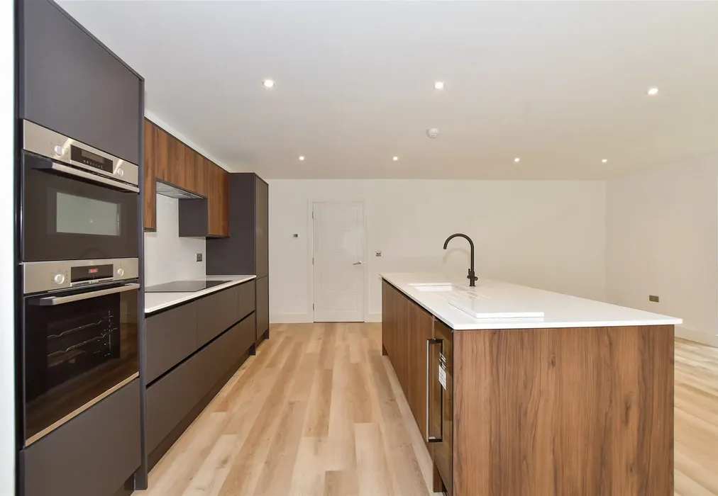 Kitchen/Dining/Family Room - The Heights, Station Road, Dover, Kent - Wards of Kent