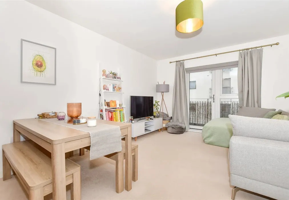 Lounge/Kitchen - Sovereign Way, Tonbridge, Kent - Wards of Kent