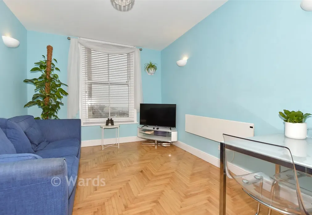 Lounge - Station Road, Herne Bay, Kent - Wards of Kent
