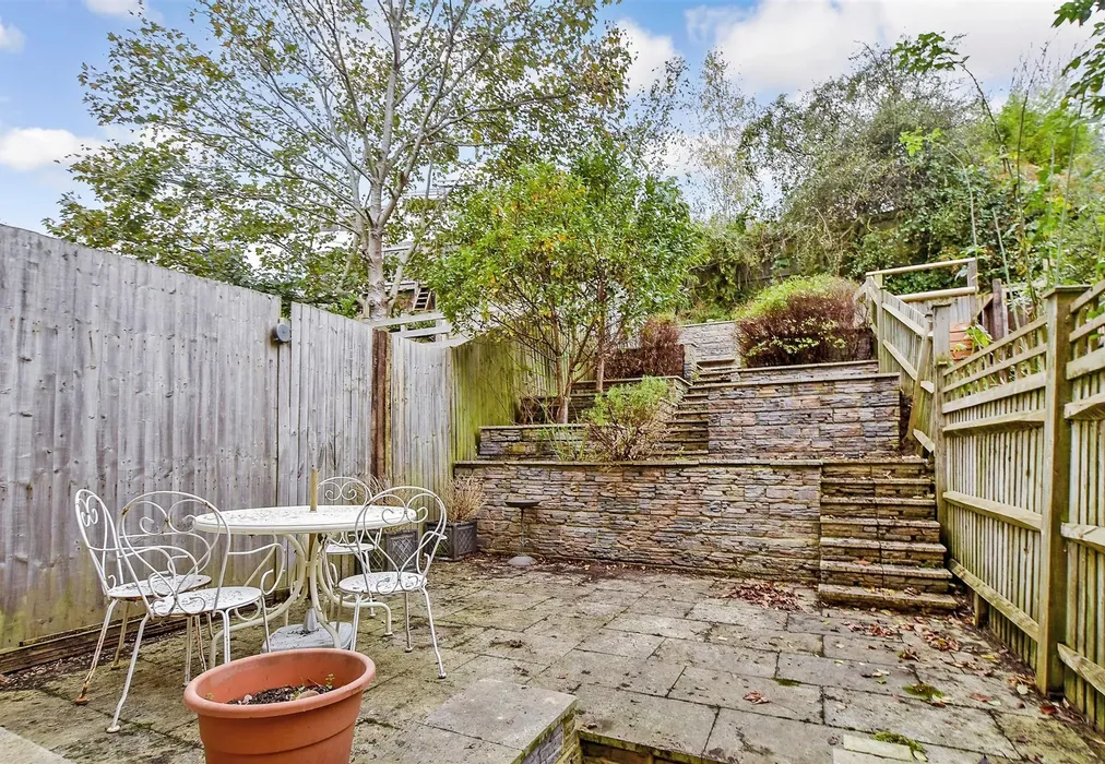 Rear Garden - Battery Point, Seabrook, Hythe, Kent - Wards of Kent
