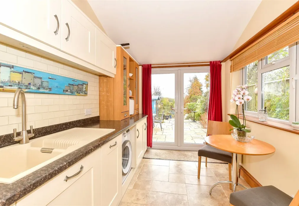 Kitchen/ Breakfast Room - Slaney Road, Staplehurst, Tonbridge, Kent - Wards of Kent