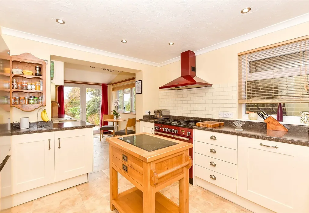 Kitchen/ Breakfast Room - Slaney Road, Staplehurst, Tonbridge, Kent - Wards of Kent
