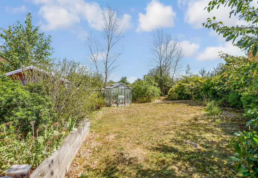 Rear Garden - Slaney Road, Staplehurst, Tonbridge, Kent - Wards of Kent