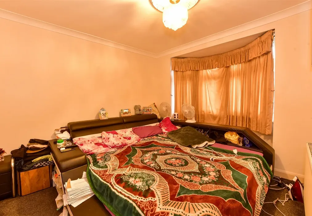 Bedroom 1 - Dunspring Lane, Clayhall, Ilford, Essex - Wards of Kent
