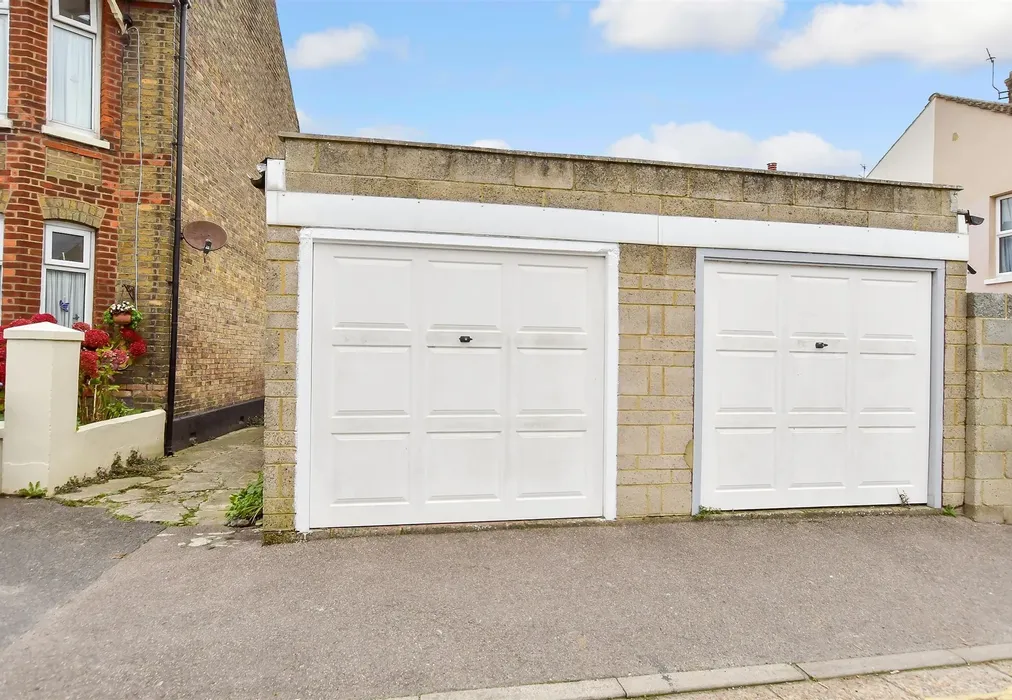 Garage - Blenheim Road, Deal, Kent - Wards of Kent