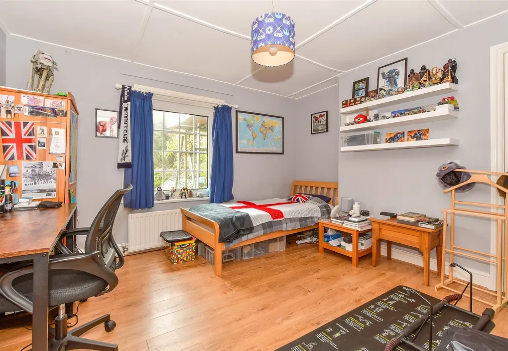 Bedroom 2 - Tibbs Court Lane, Matfield, Tonbridge, Kent - Wards of Kent