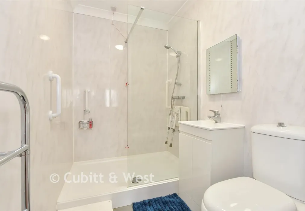 En-Suite Shower Room - Queen Street, Arundel, West Sussex - Wards of Kent