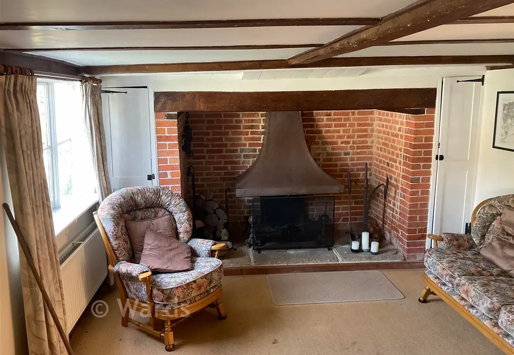 Lounge - The Street, Smarden, Ashford, Kent - Wards of Kent