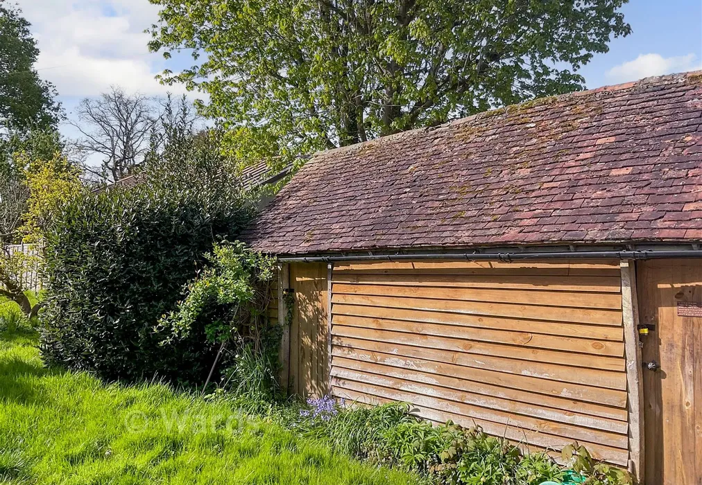 Storage - The Street, Smarden, Ashford, Kent - Wards of Kent
