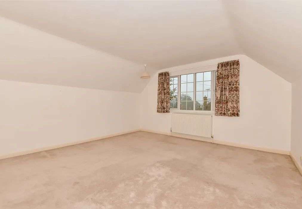 Bedroom 2 - Vicarage Street, St. Peters, Broadstairs, Kent - Wards of Kent