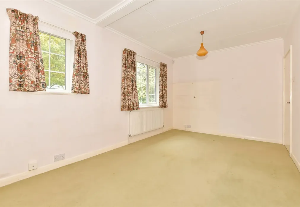 Bedroom 4 - Vicarage Street, St. Peters, Broadstairs, Kent - Wards of Kent