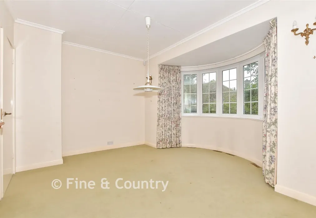 Dining Room - Vicarage Street, St. Peters, Broadstairs, Kent - Wards of Kent