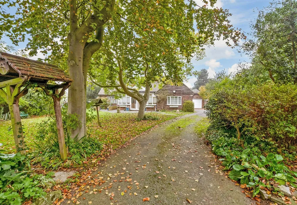 Driveway/Parking - Vicarage Street, St. Peters, Broadstairs, Kent - Wards of Kent