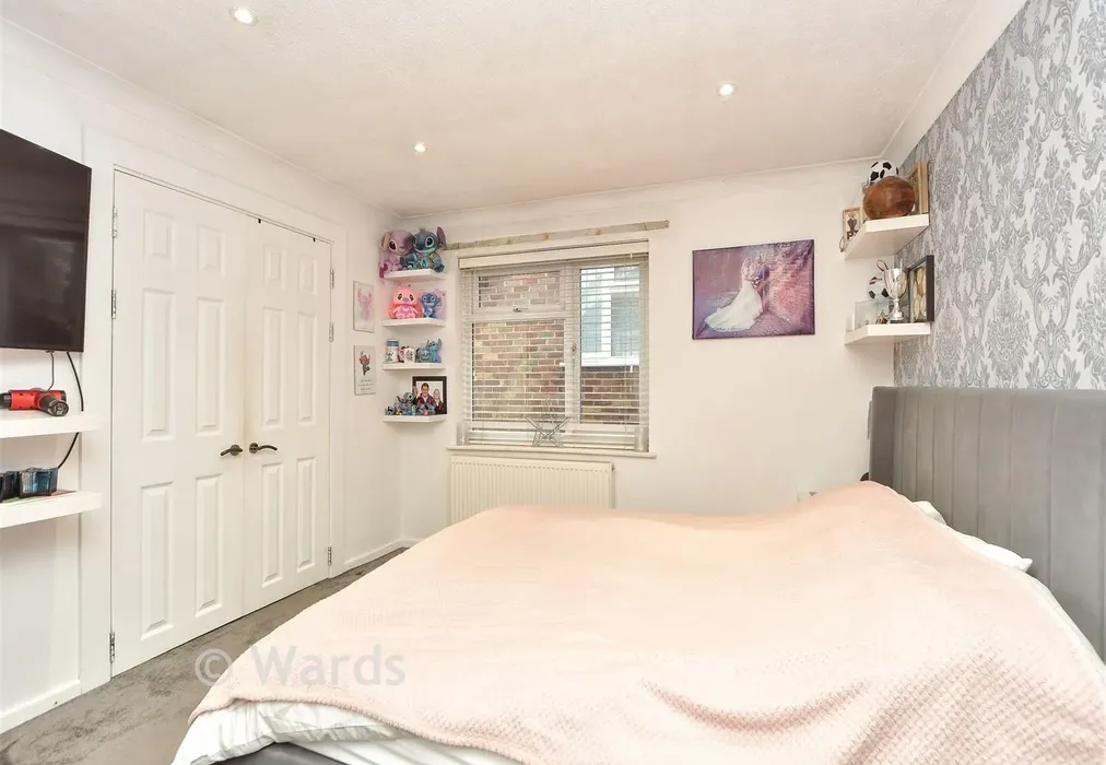 Bedroom 1 - Lonsdale Drive, Rainham, Gillingham, Kent - Wards of Kent