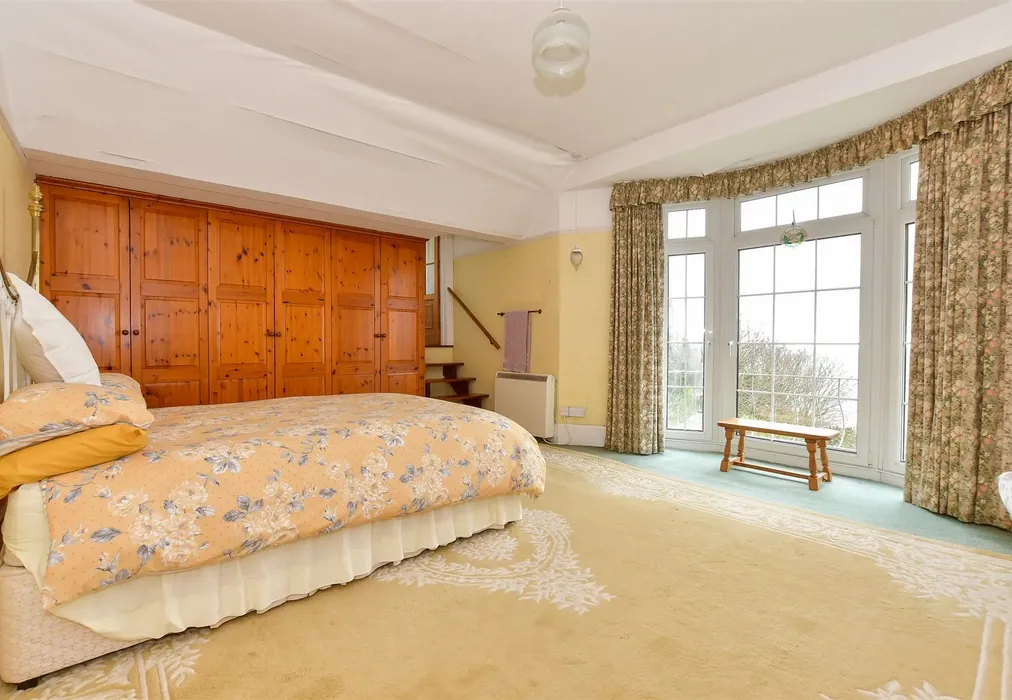 Bedroom 1 - St. Catherine's Road, Niton Undercliff, Ventnor, Isle of Wight - Wards of Kent