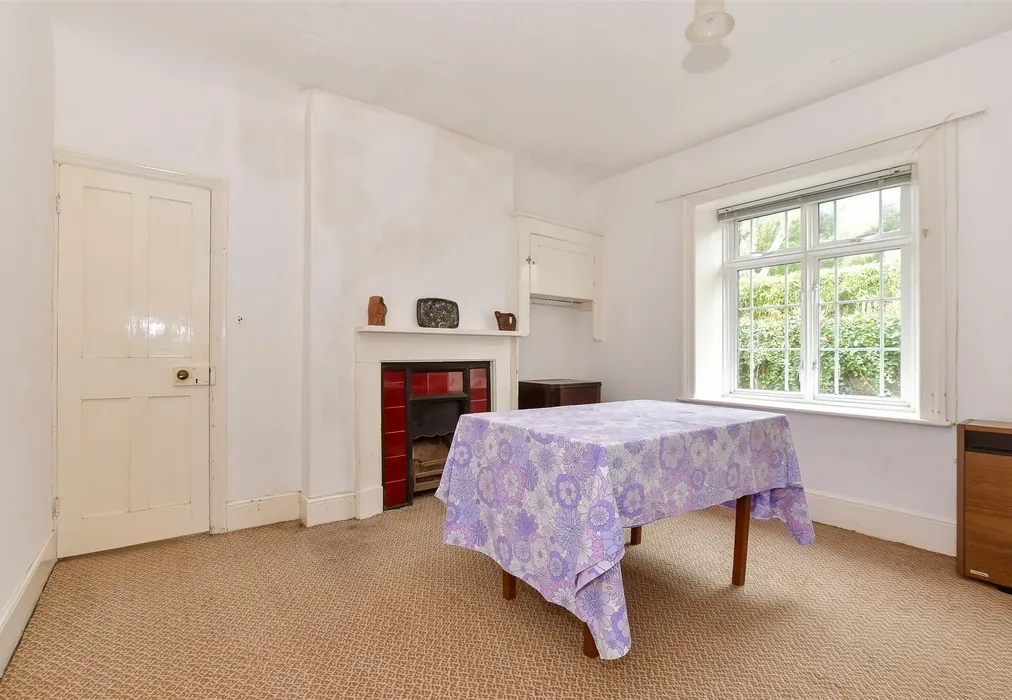 Bedroom 4 - St. Catherine's Road, Niton Undercliff, Ventnor, Isle of Wight - Wards of Kent
