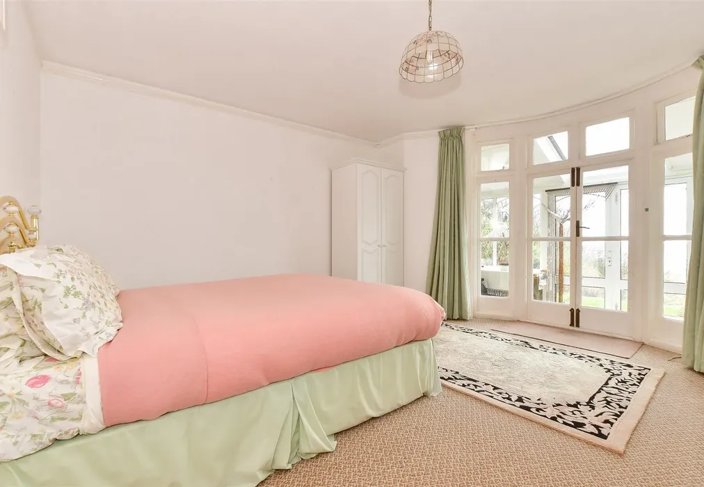 Annex Lounge - St. Catherine's Road, Niton Undercliff, Ventnor, Isle of Wight - Wards of Kent