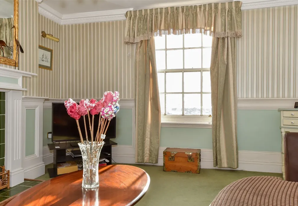 Internal Lifestyle Photograph - Harbour Parade, Ramsgate, Kent - Wards of Kent