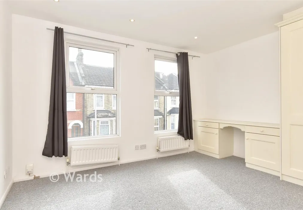 Bedroom 1 - Rochester Avenue, Rochester, Kent - Wards of Kent