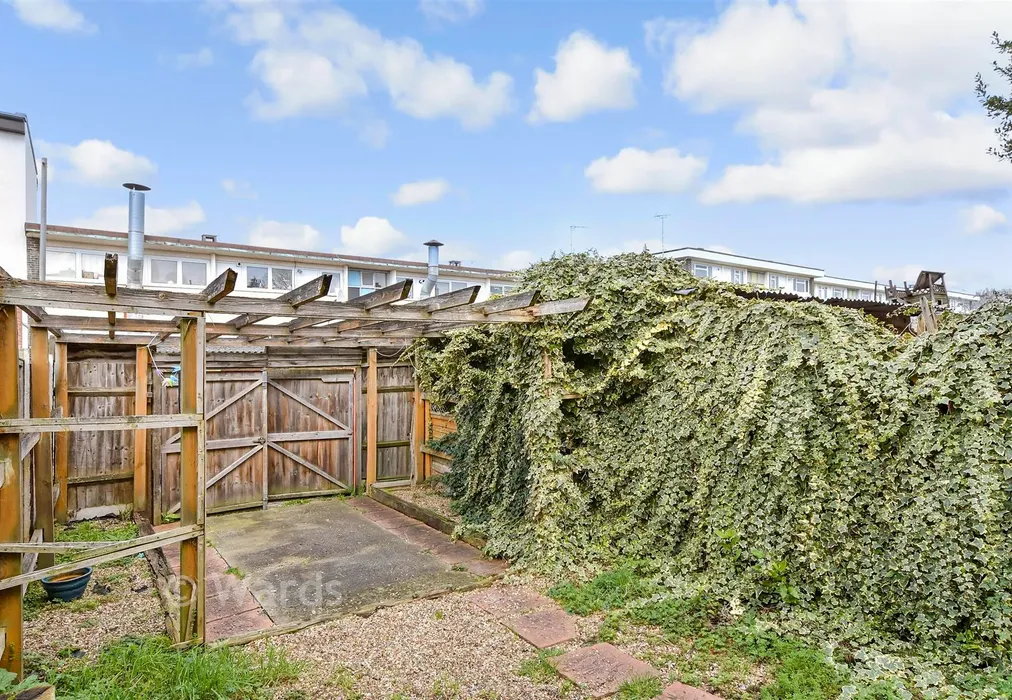 Rear Garden - Rochester Avenue, Rochester, Kent - Wards of Kent