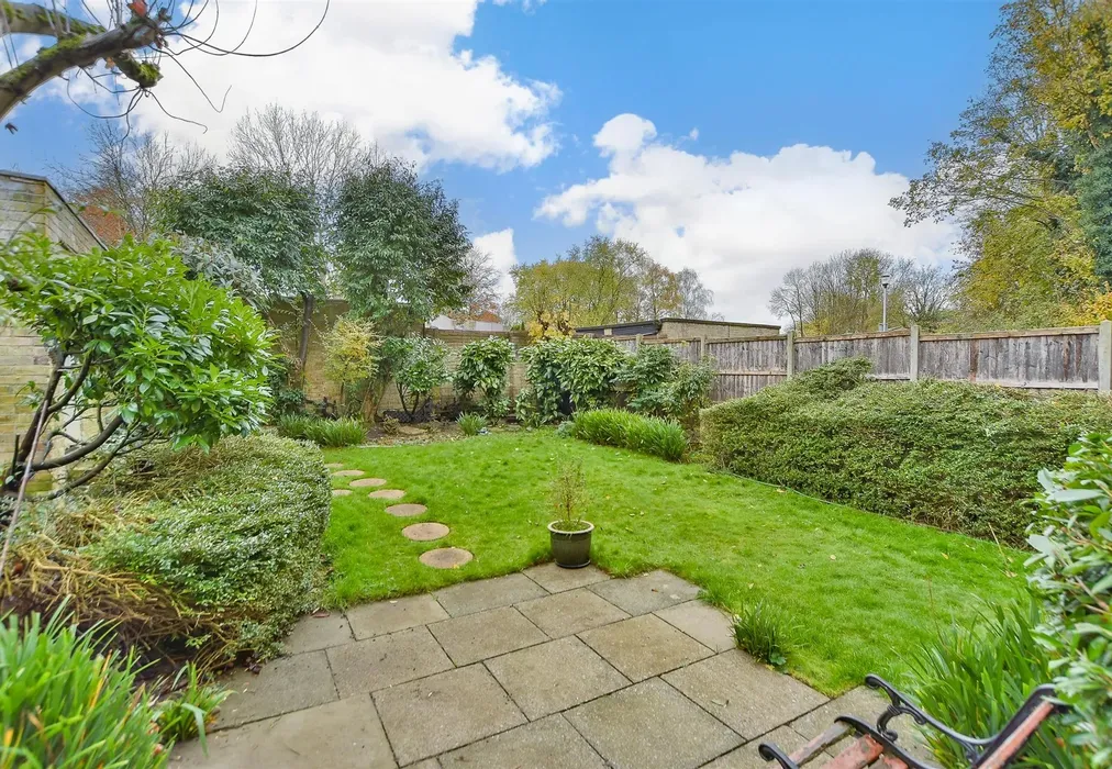 Rear Garden - Lambardes, New Ash Green, Longfield, Kent - Wards of Kent