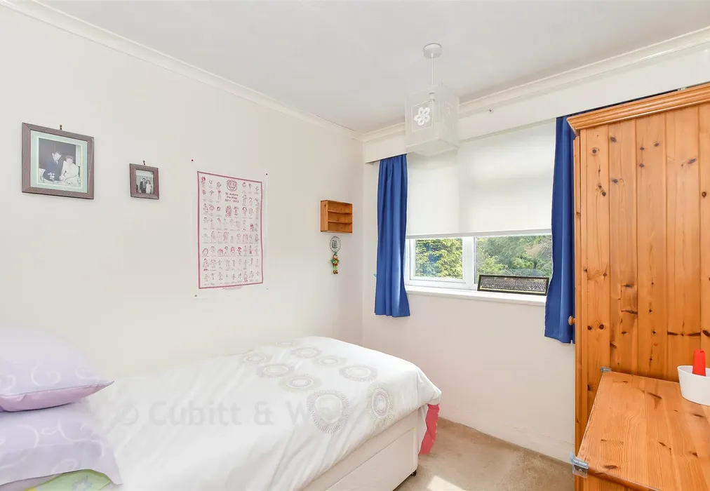 Bedroom 3 - Warren Way, Woodingdean, Brighton, East Sussex - Wards of Kent