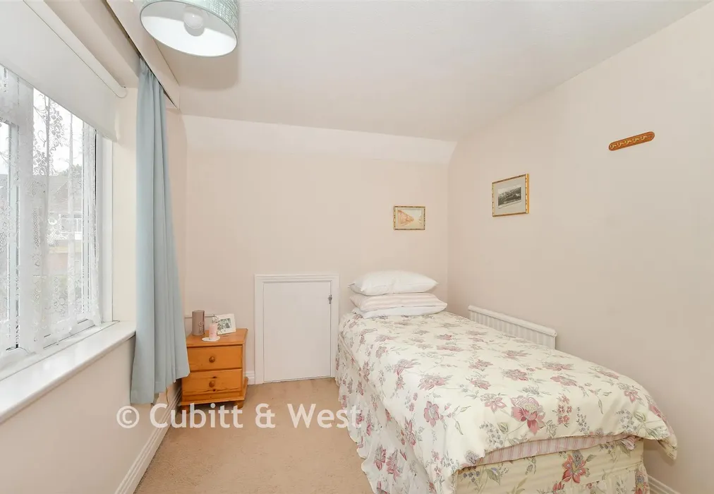 Bedroom 2 - Warren Way, Woodingdean, Brighton, East Sussex - Wards of Kent