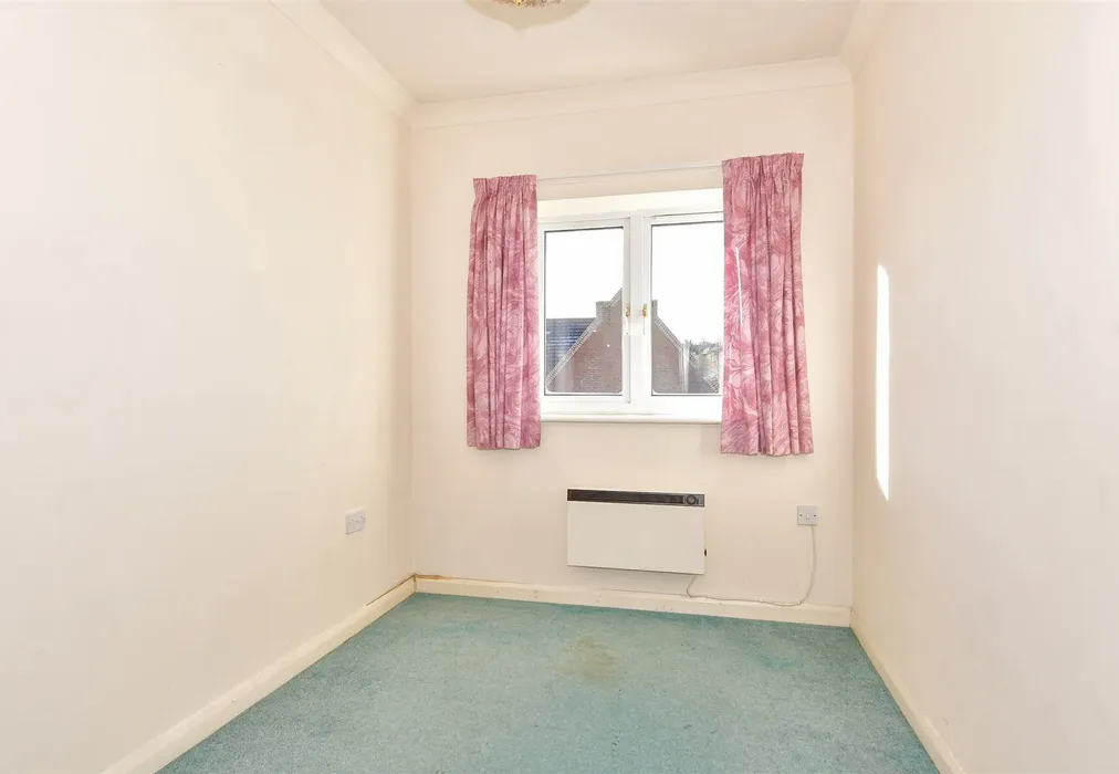 Bedroom 2 - High Street, Chatham, Kent - Wards of Kent